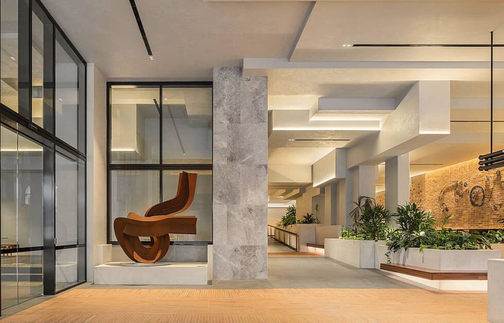 Charlotte-St-laneway-entrance